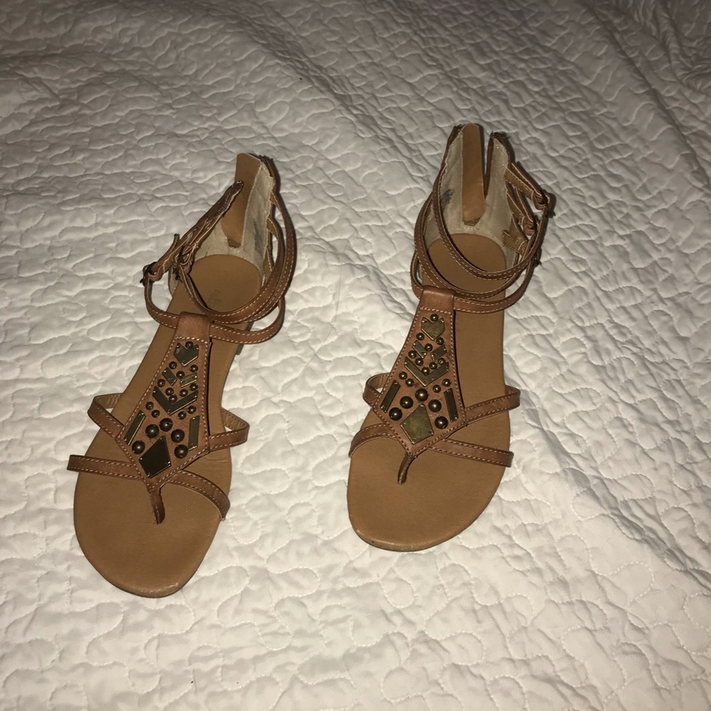 Brown sandals, size 7.5